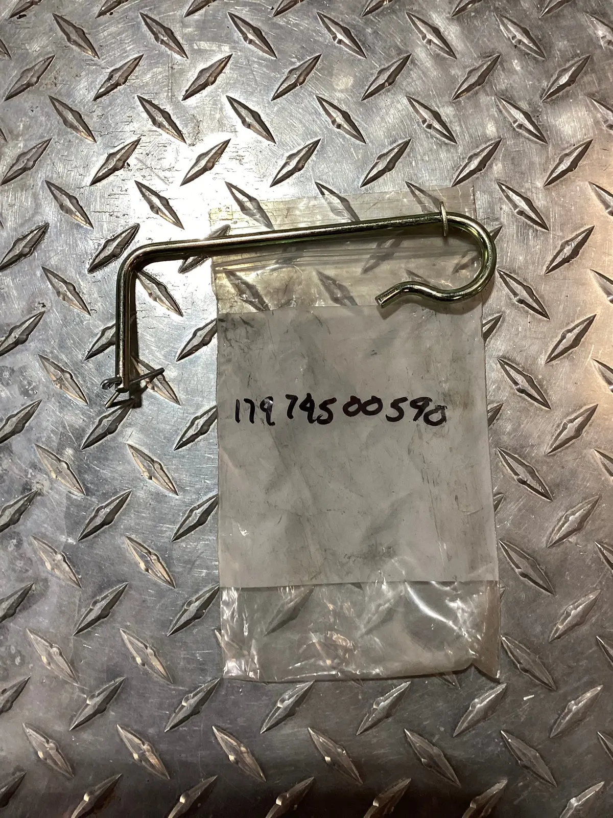 Tym/Mahindra Top Link Stopper, 17974500590 1
