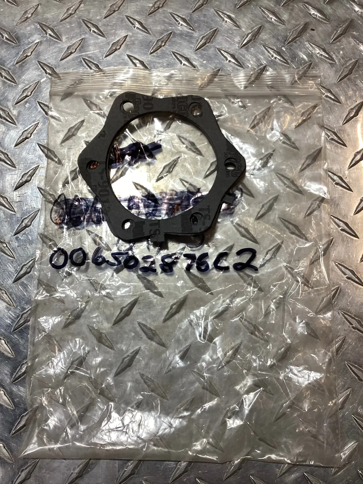 Mahindra Pto Oil Seal Retainer Gasket, 006502876C2 1