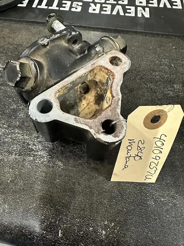 Thermostat Case Lower Housing, Used, 40109257U, 31A46-00062 1
