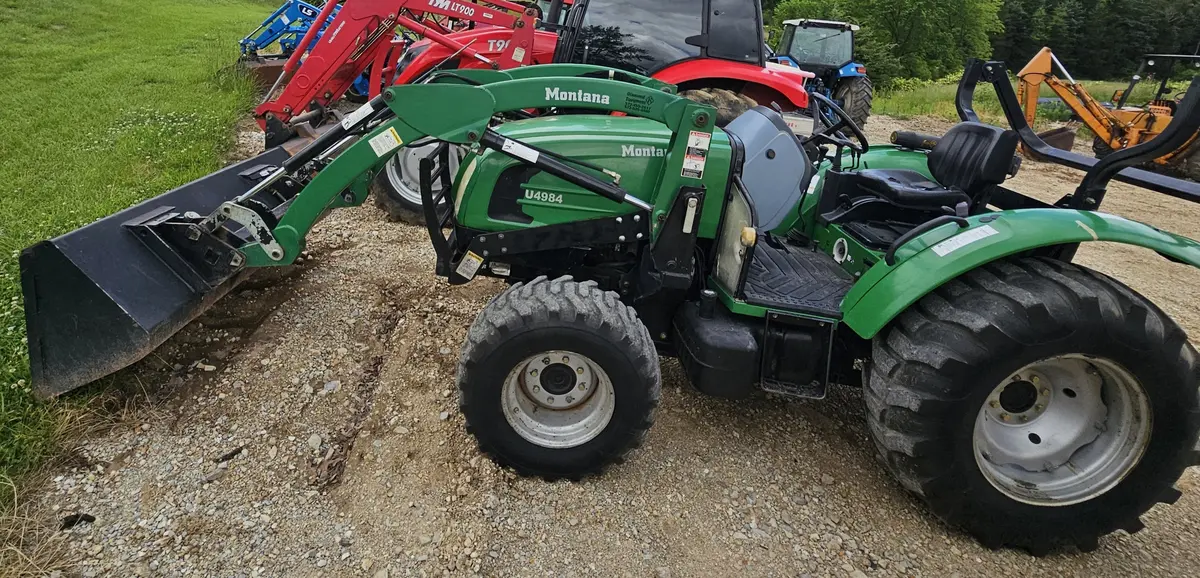 Pre Owned Montana U4984 1