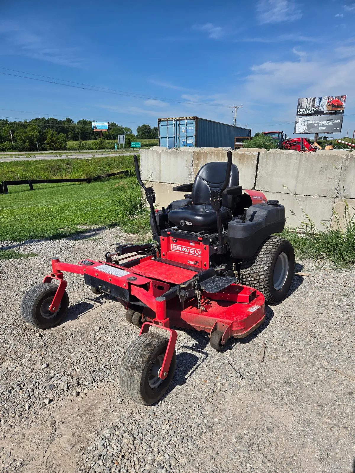 Preowned Gravely 260Z 1