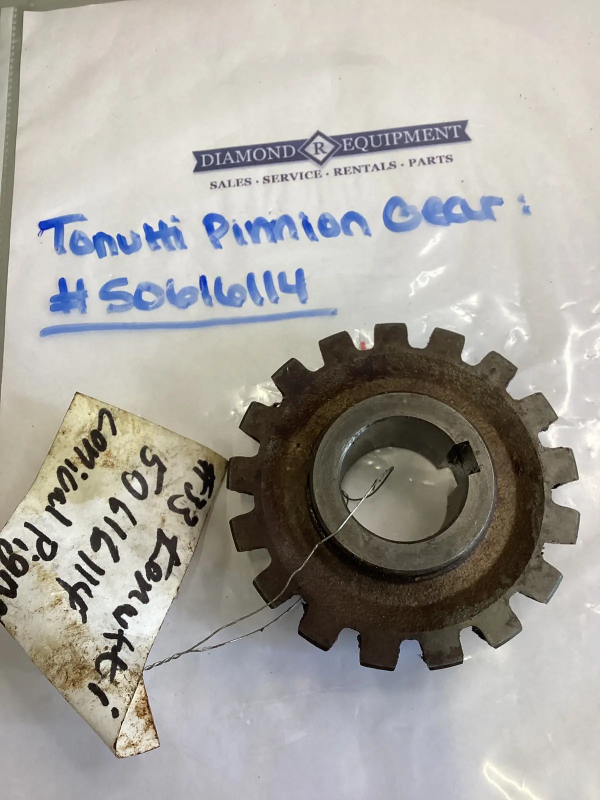 Tonutti Pinnion Gear: #50616114 1