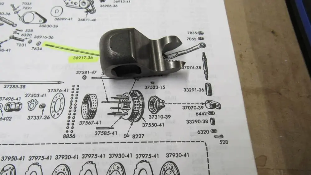 37070-39B Clutch Throw Out Bearing Finger 1