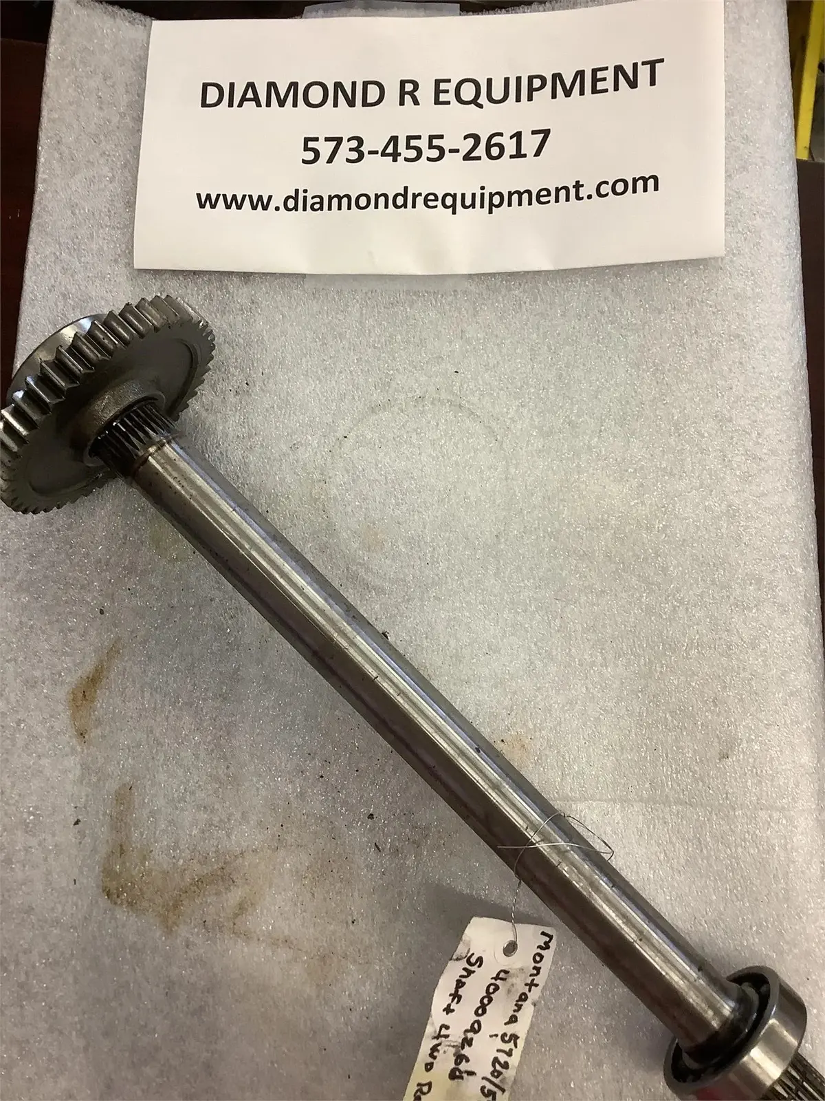 Montana 5720/5740 4Wd Rear Shaft, Used, 40009266U 1