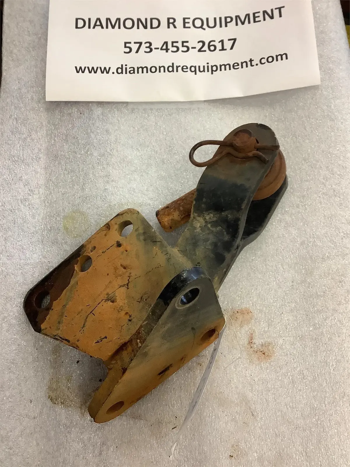 Ls Tractor / Montana Pin. Used, A00822483, 40012872U 1