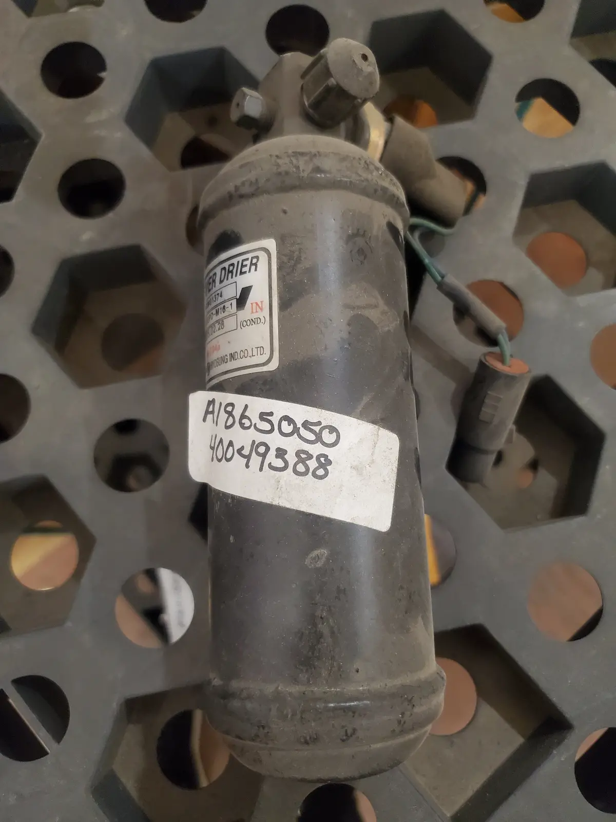 Ls Tractor Receiver Drier, A1865050, 40049388 1