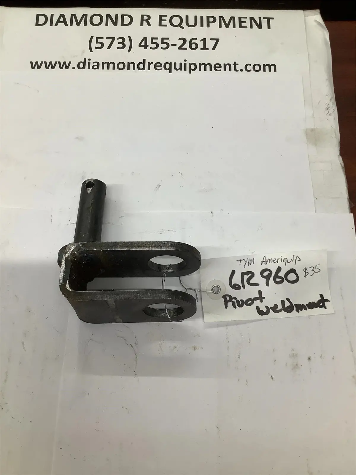 Tym / Ameriquip Pivot Weldment, 612960 1