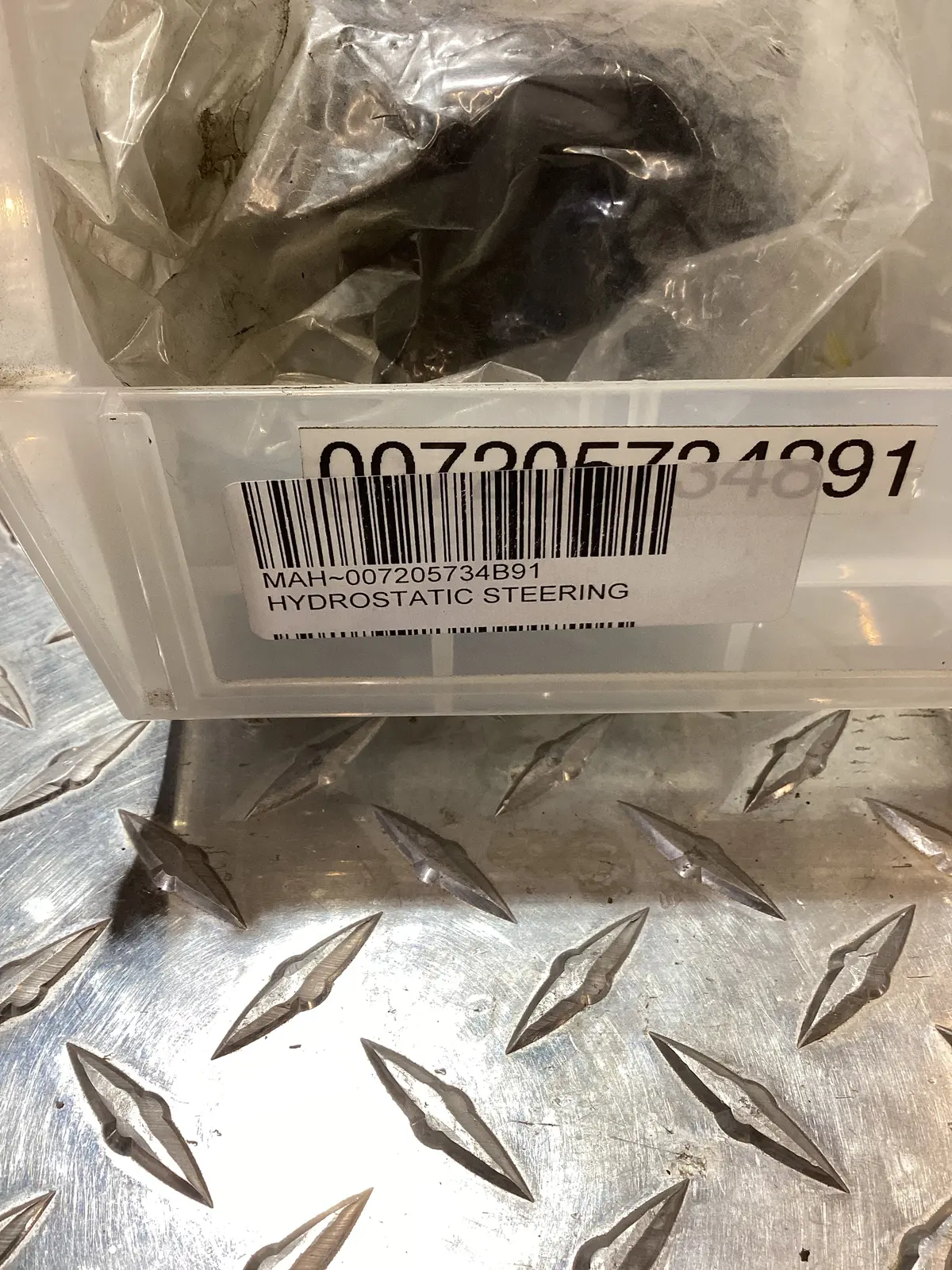Mahindra Hydrostatic Steering Unit, 007205734B91 1