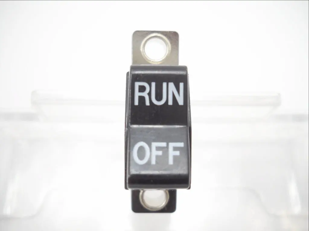 71547-75R Handlebar Run Off Switch Black 1