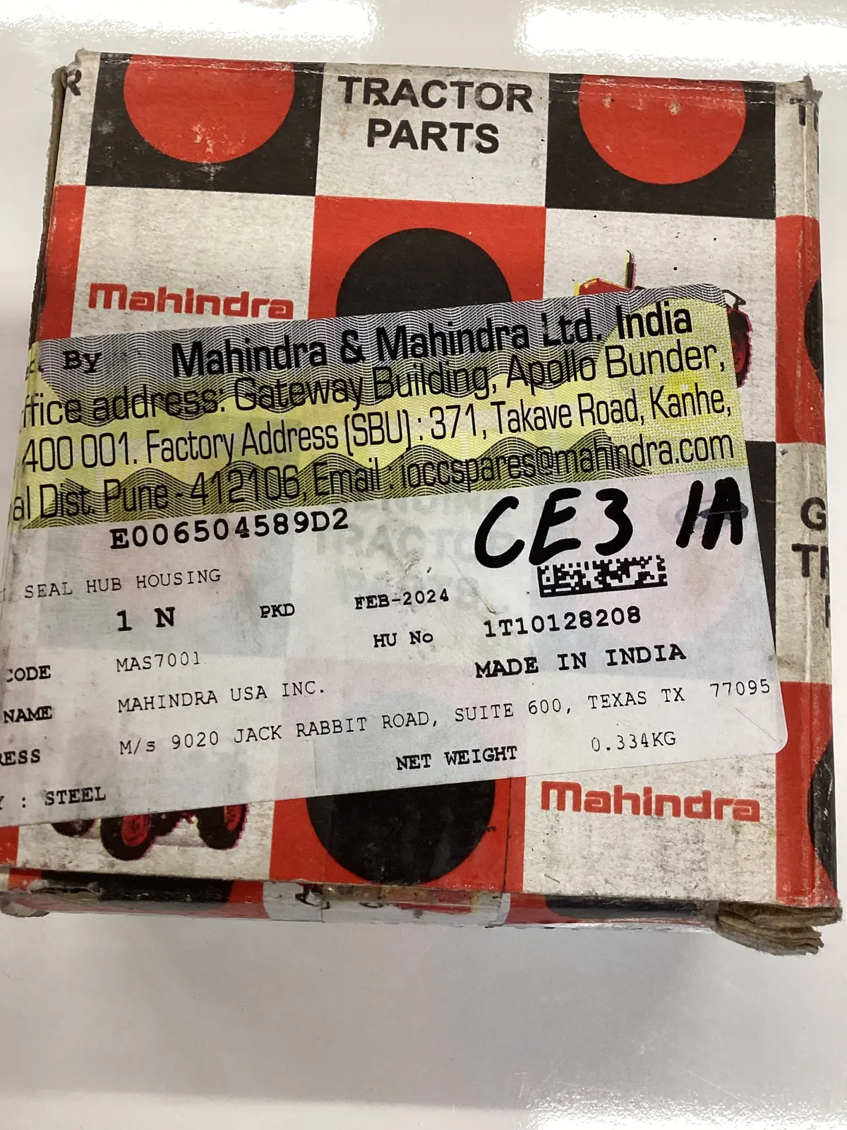 Mahindra Collar Oil Seal Hub Housing: #E00650458902 1