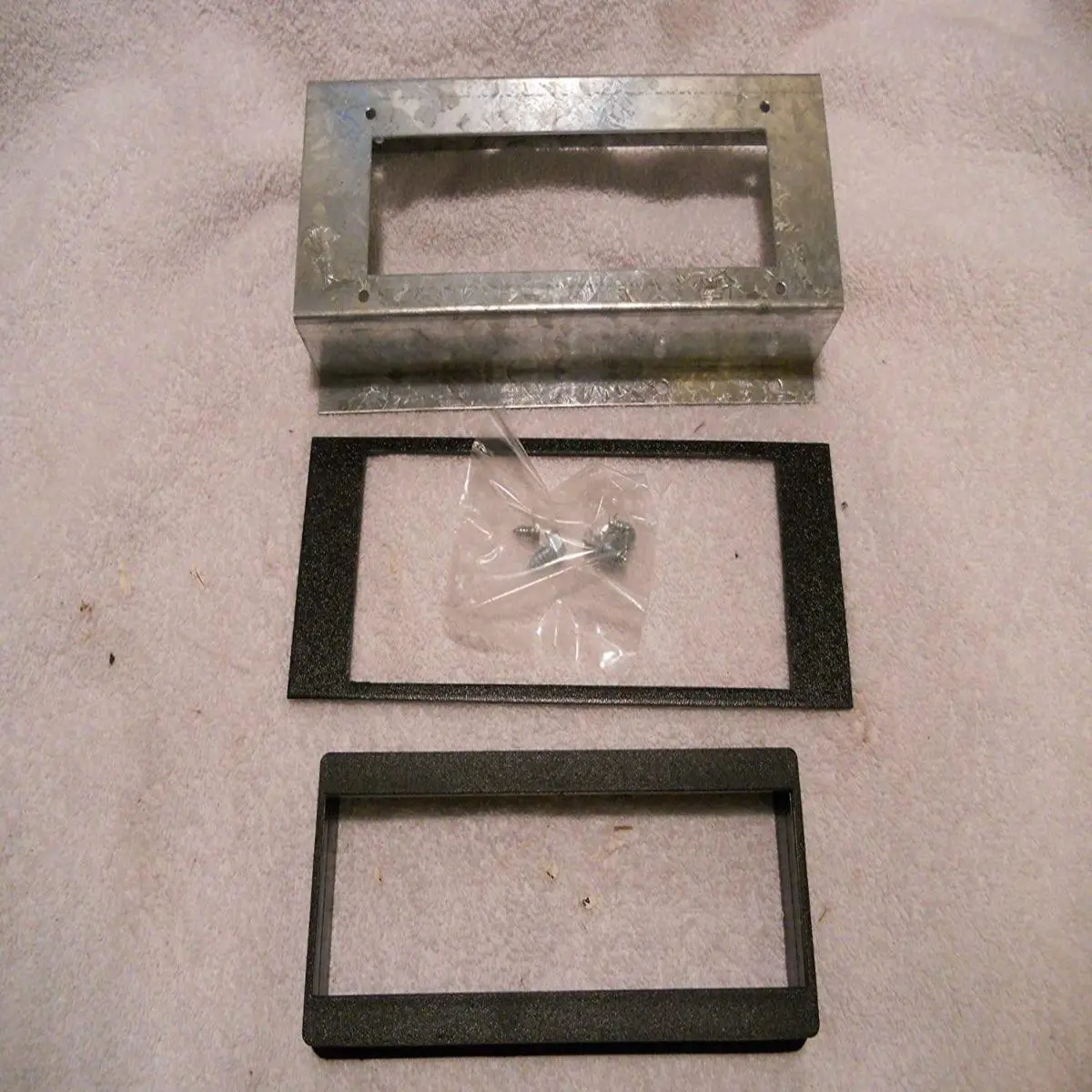 Metra Installation Kit (87-30-3526) 1