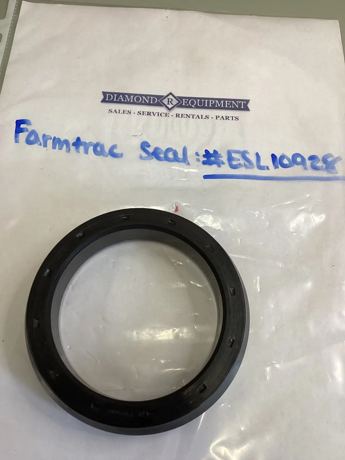 Farmtrac Seal: #Esl10928 1