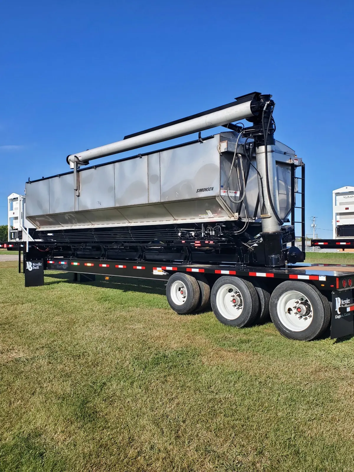 Simonsen Bft9527strta – Trailer Mounted Top Auger Tender 1