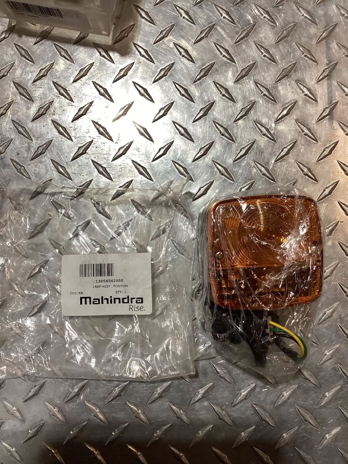 Tym/Mahindra Position Lamp Assembly 13056562000 1