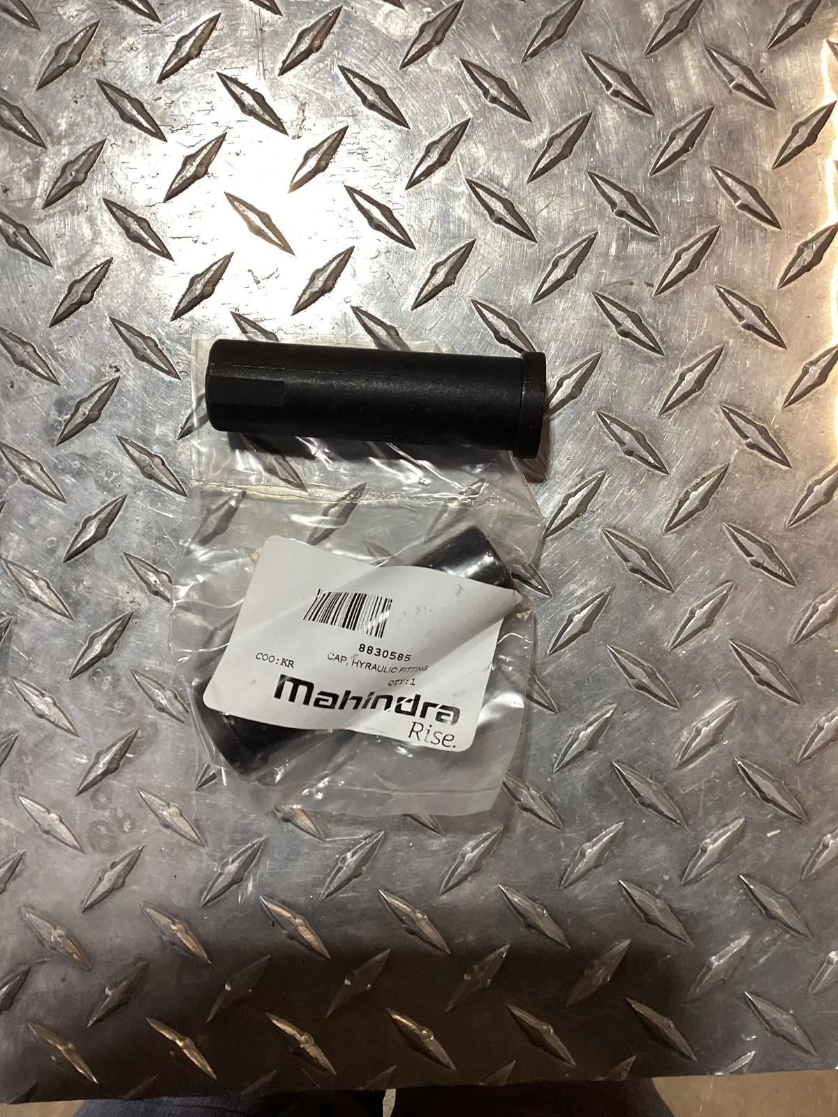 Tym/Mahindra Besko Cap 8830585 1