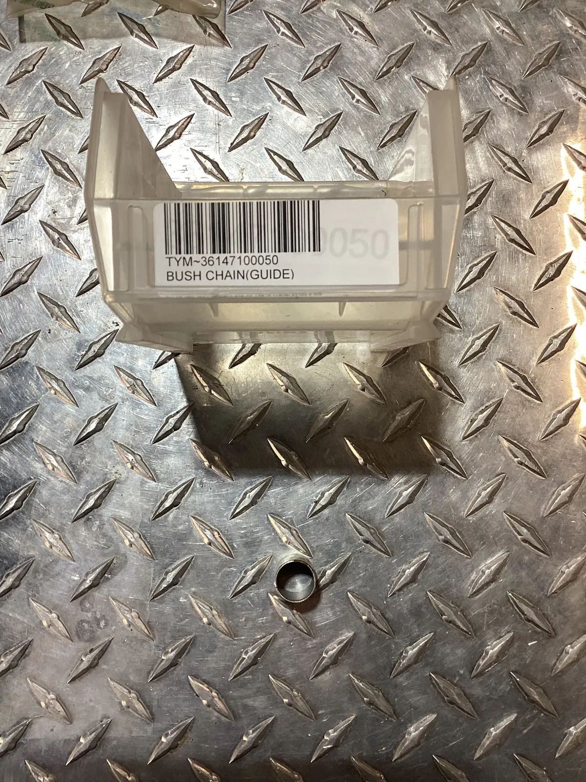 Tym/Mahindra Bush Chain (Guide) 36147100050 1
