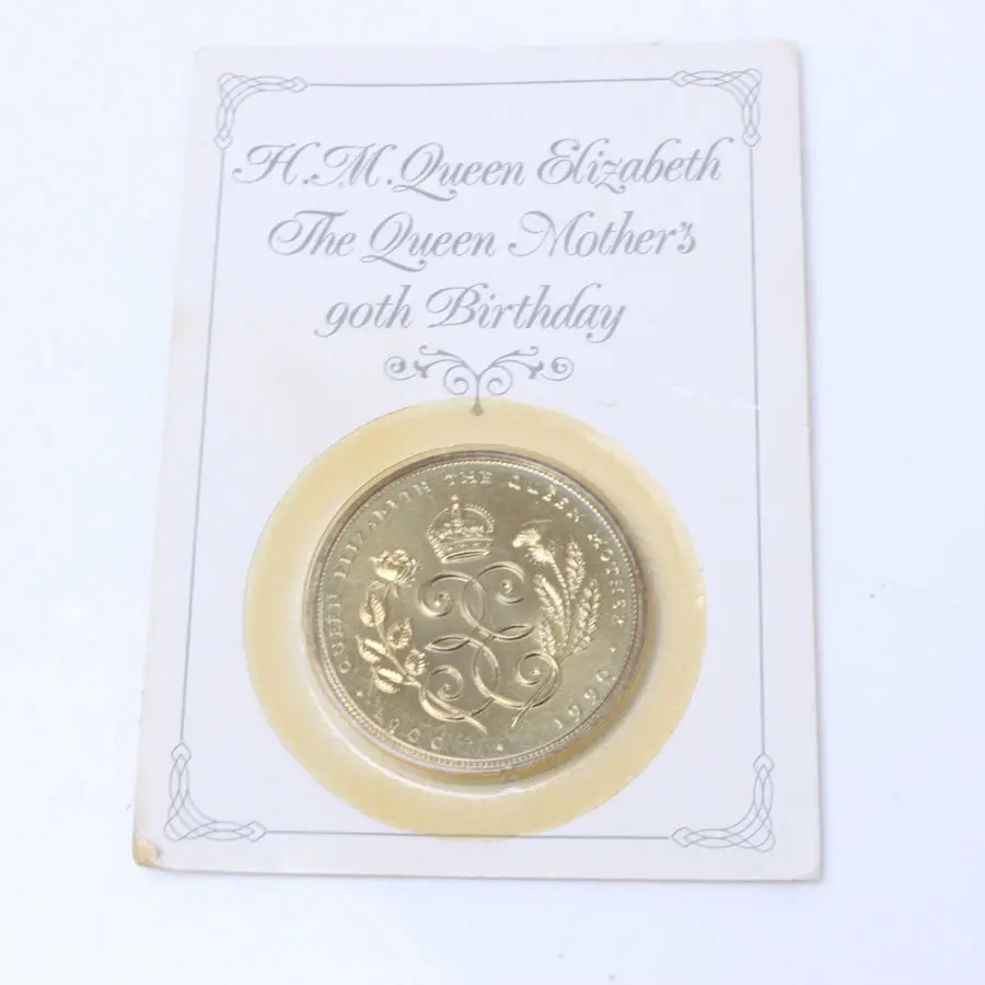 Queen Mother 90Th Birthday £5 Coin 1