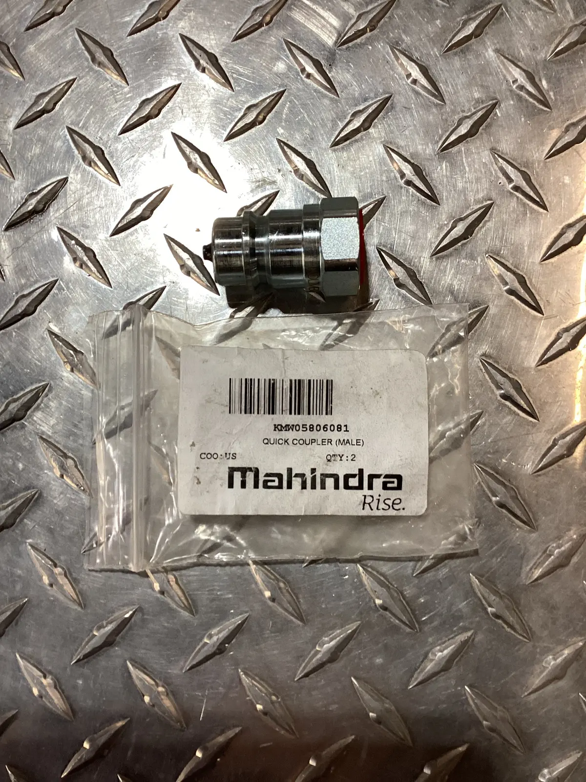 Mahindra Loader And Backhoe Male Quick Coupler, Kmw05806081 1
