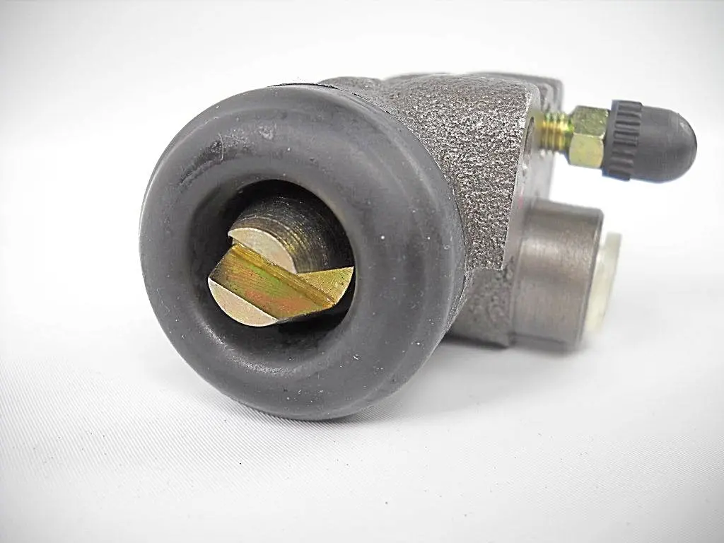 41740-58 Rear Wheel (Slave) Brake Cylinder 1