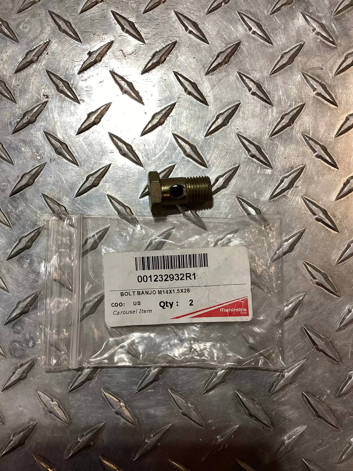 Mahindra Banjo Bolt 001232932R1 1