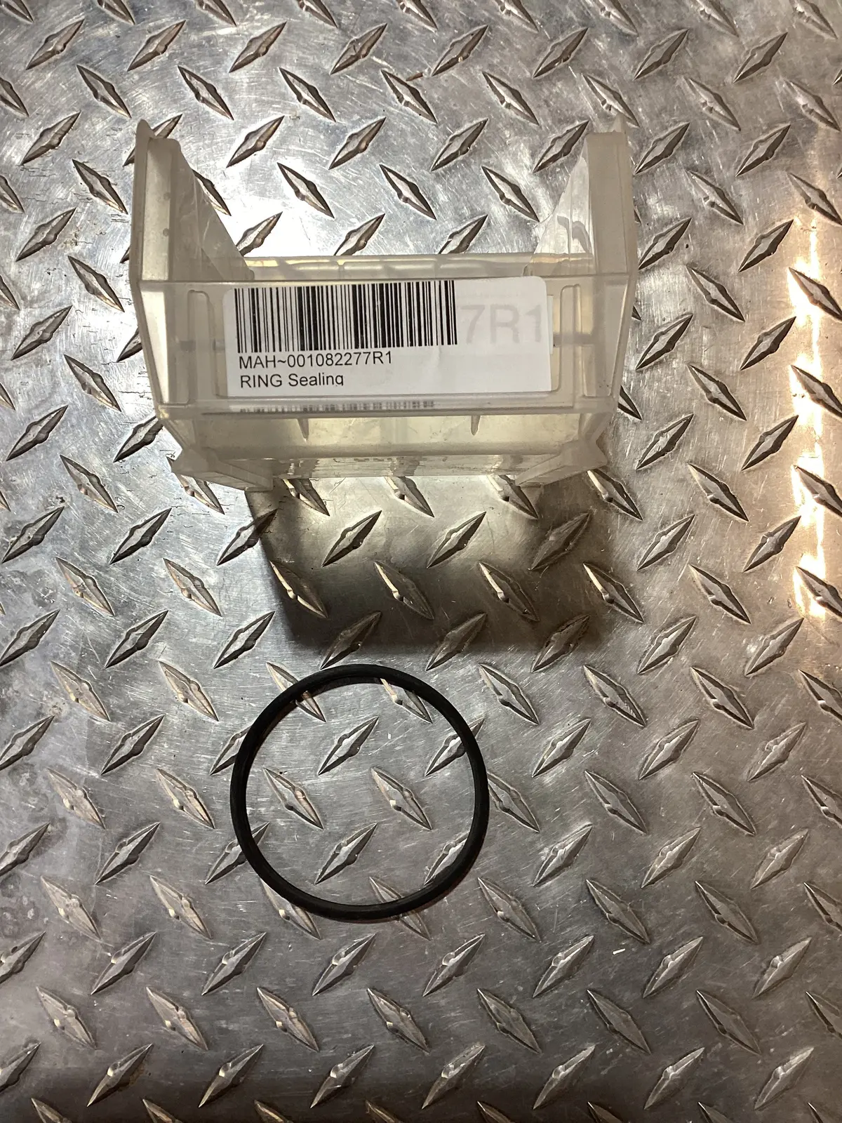 Mahindra Canister Fuel Filter Sealing Ring, 001082277R1 1