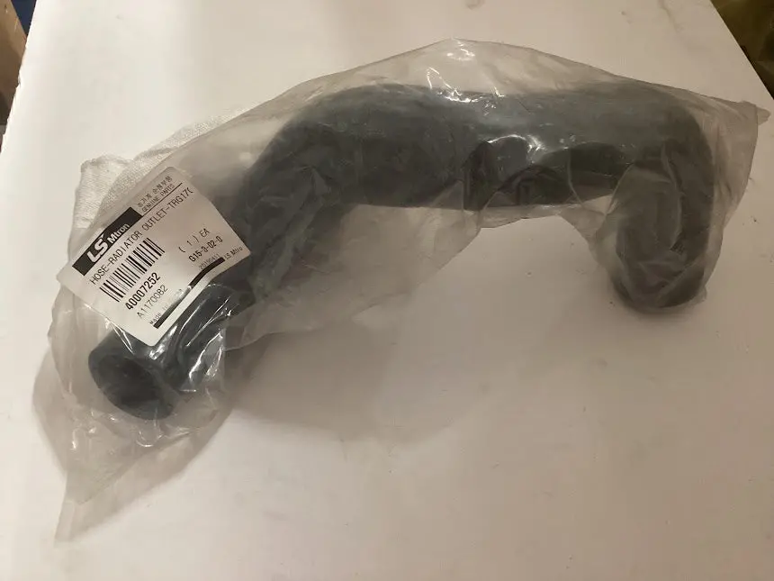 Ls Tractor Radiator Hose, 40007252 1
