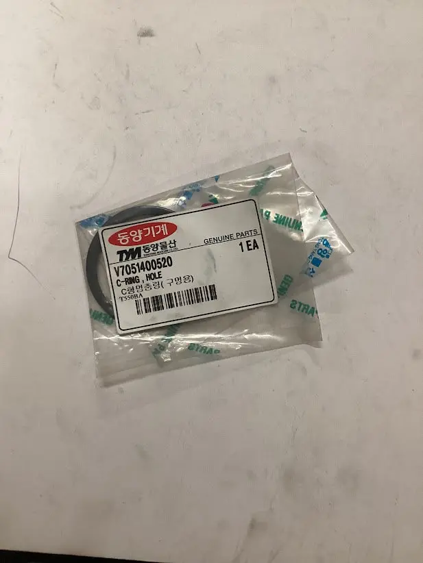 Tym/Mahindra Tractor C Ring Hole, V7051400520 1