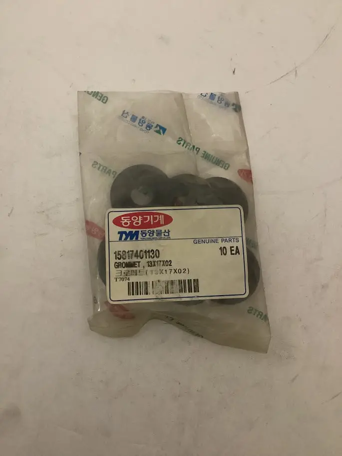 Tym/Mahindra Tractor Grommet, 13X17x02, 15817401130 1