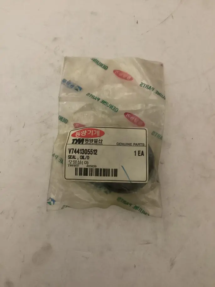 Tym / Mahindra Tractor Seal Oil D, V7441305512 1