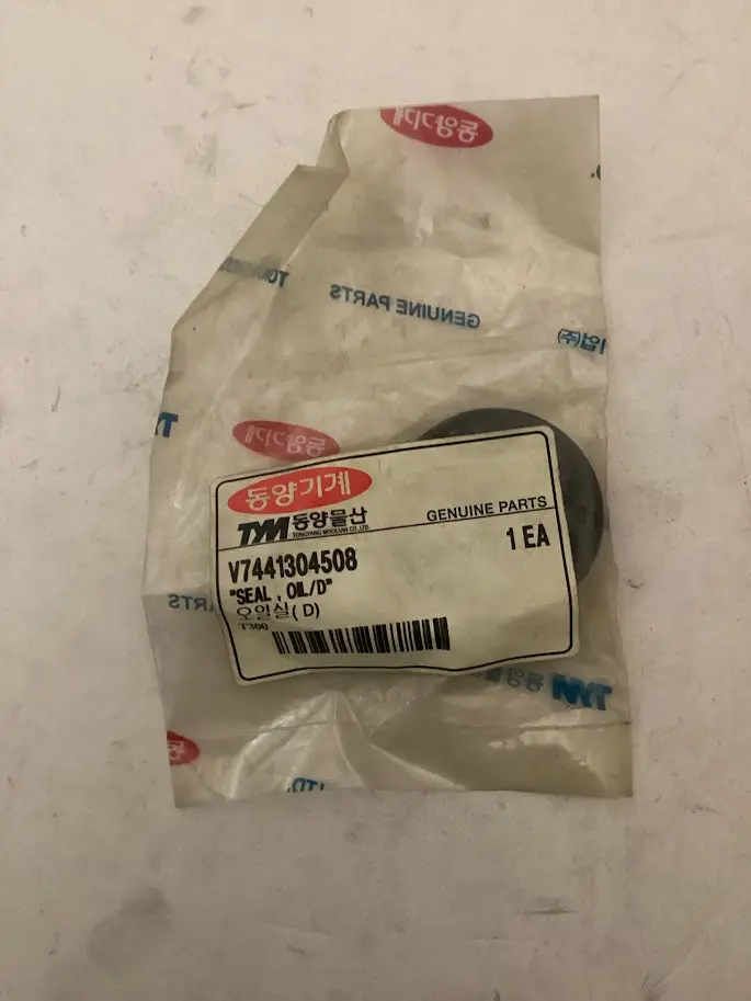 Tym/Mahindra Tractor Seal Oil D, V7441304508 1