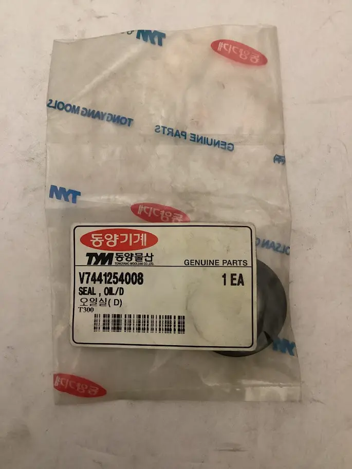 Tym/Mahindra Tractor Seal Oil, V7441254008 1