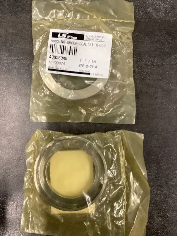 Ls Tractor Housing Group Seal(3) Trg400 1