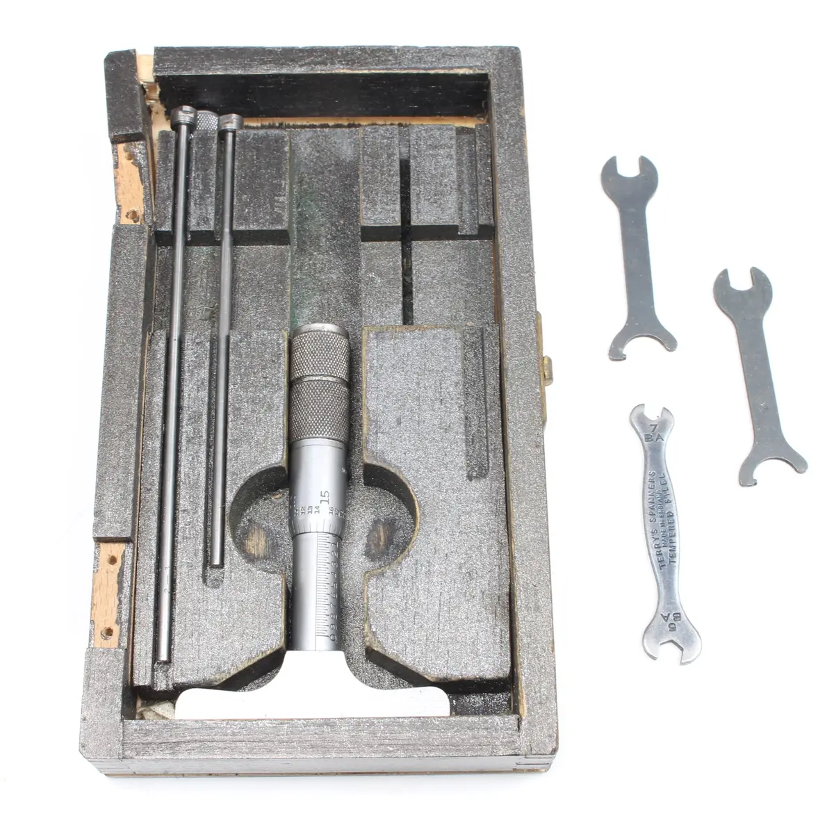 Moore & Wright Depth Gauge Micrometer 1