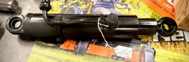 Ls Tractor Hydraulic Cylinder Lh Assembly, G630, 40049591 1