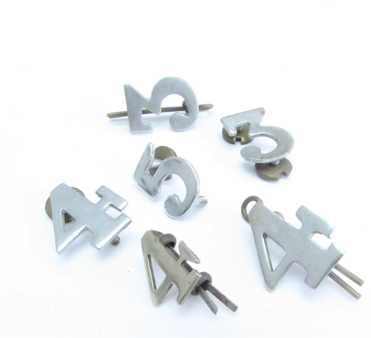 Military Badge Numbers / Cap Badge Numbers 1