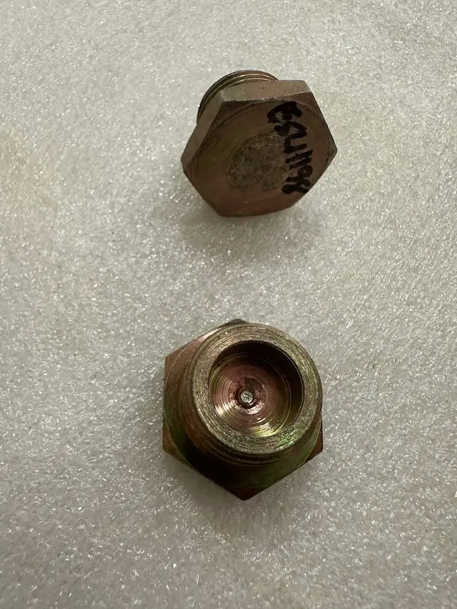Farmtrac Plug, Esl11198 1