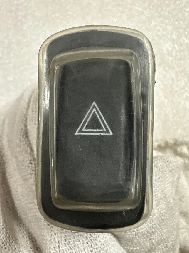 Farmtrac Emergency Flasher Switch, Esl13641 1