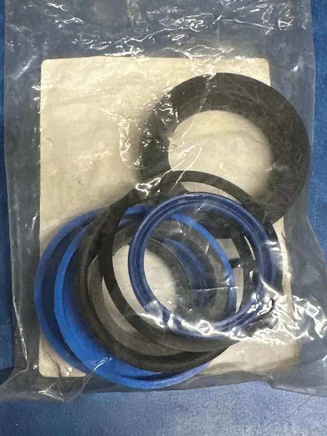 Farmtrac Cylinder Seal Kit, 909292Kt 1