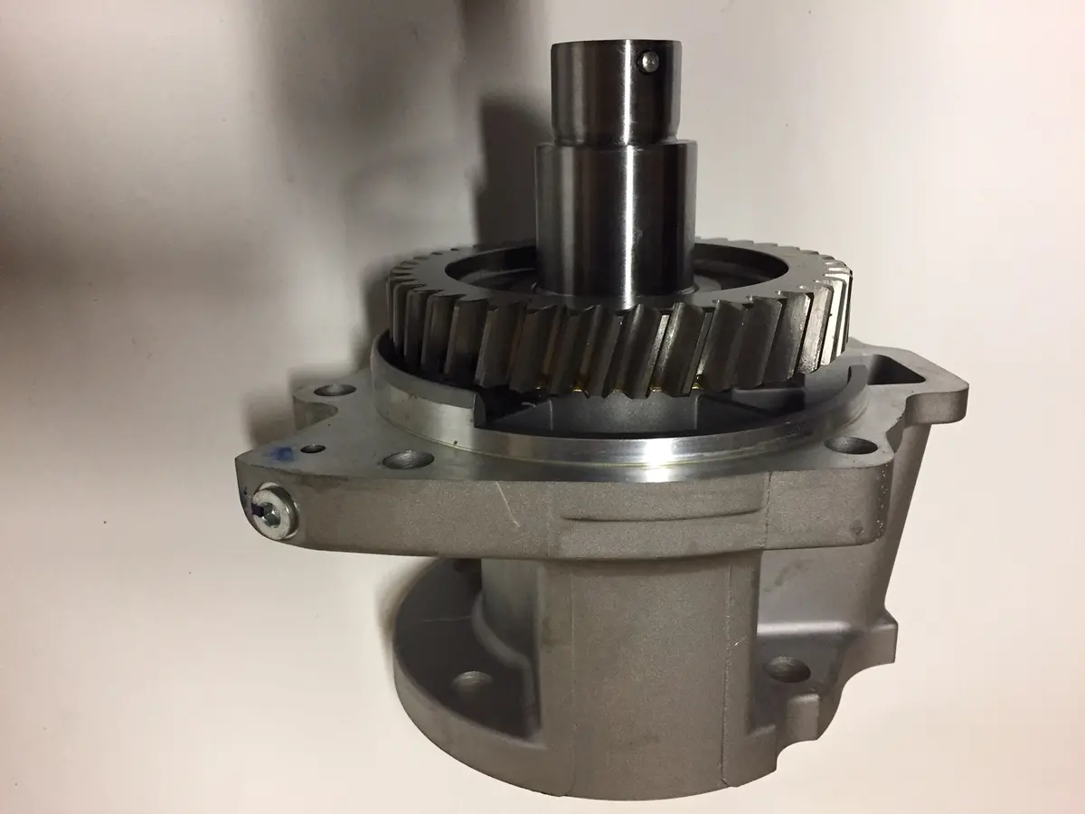 3896045, Housing With Gear 1