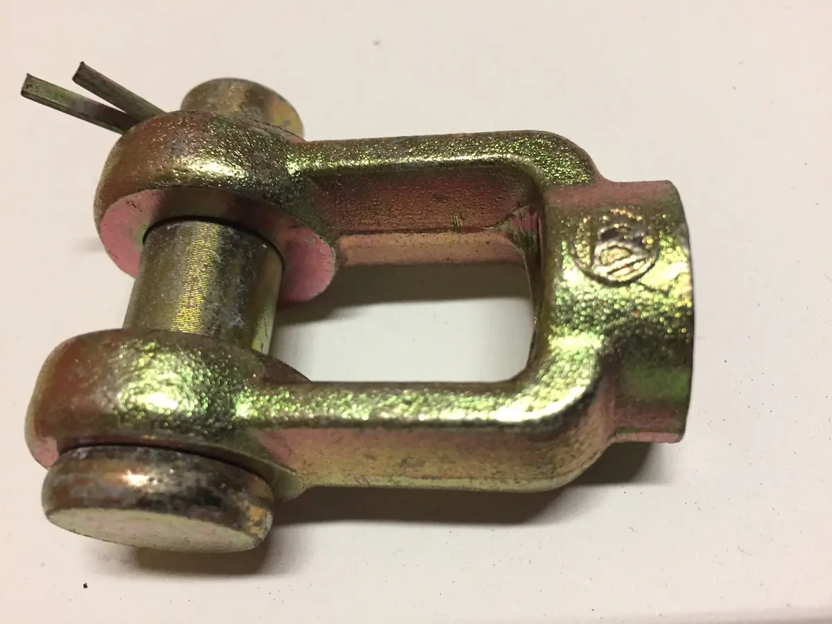 Clevis For Air Brake Chamber 1
