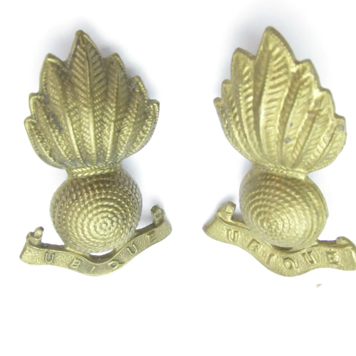 Sold - 2X Ubique Royal Artillery Officers Collar Badges 1