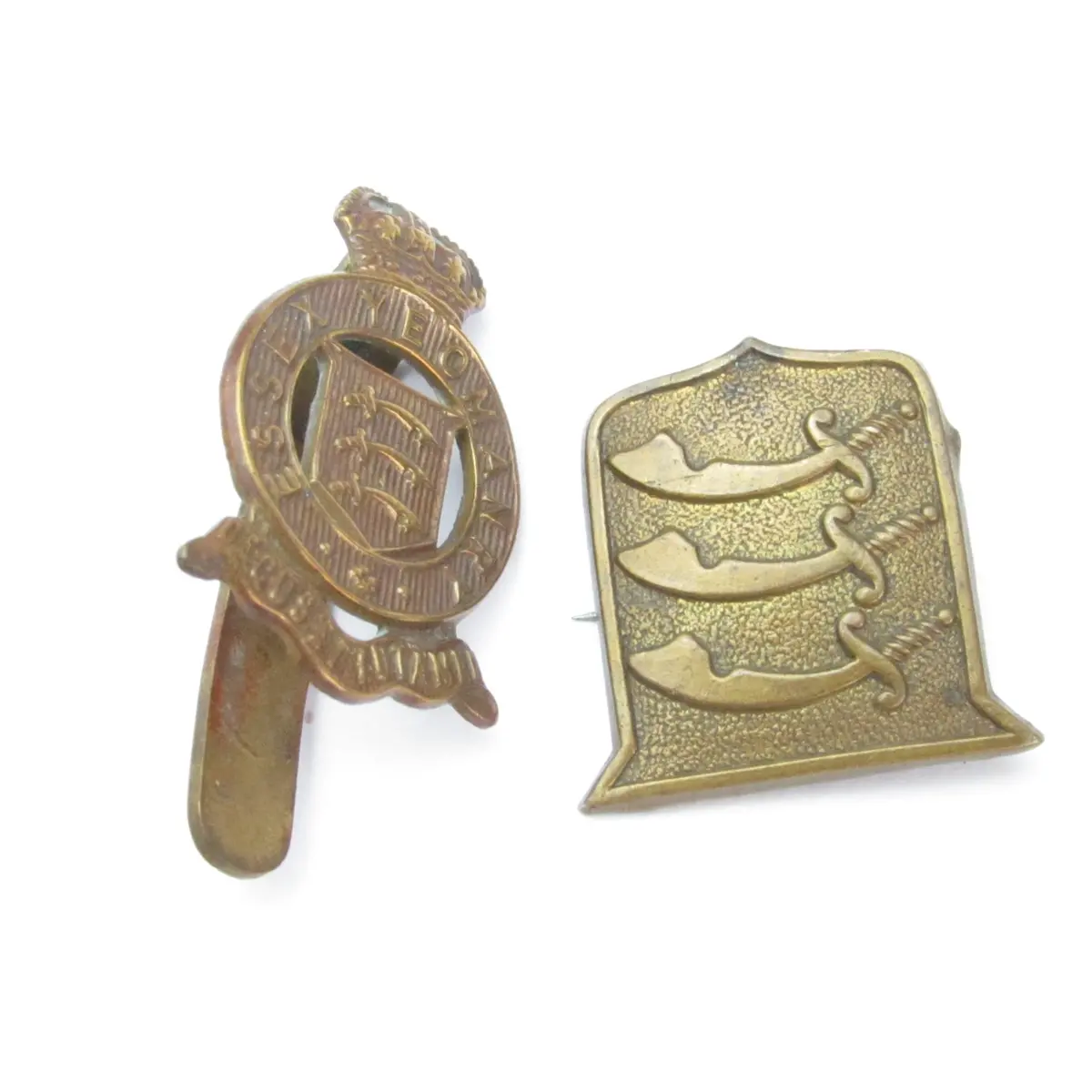 2X Essex Yeomanry Badges 1