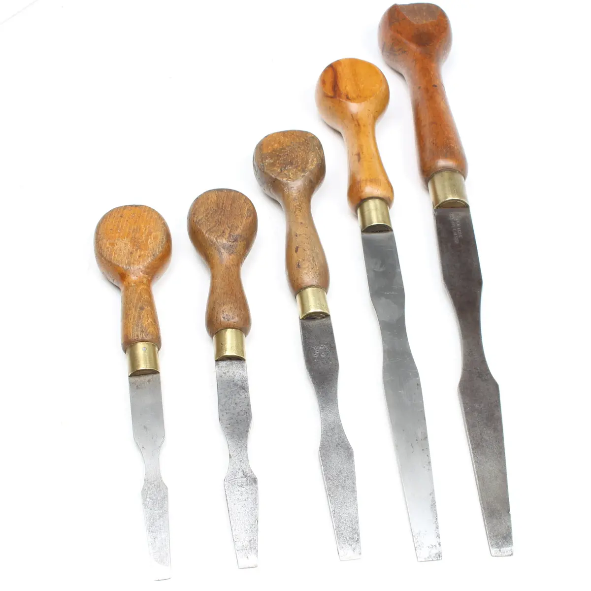 5X Old Wooden Handled Screwdrivers / Turnscrews (Beech) 1