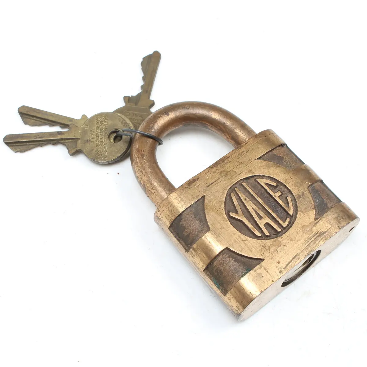 Vintage Brass Yale Padlock 1