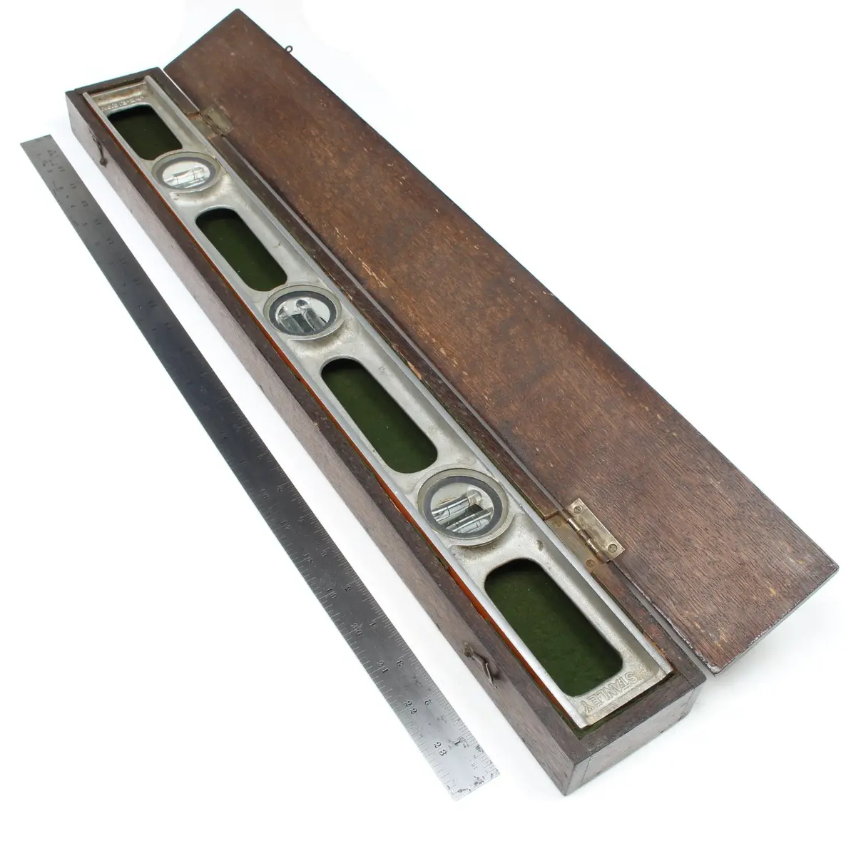 Sold - Old Stanley Level No. 313 - 24" + Brown & Sharpe Rule (Usa) 1