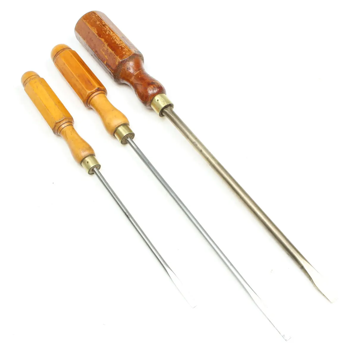 3X Old London Pattern Wooden Handled Screwdrivers (Boxwood) 1