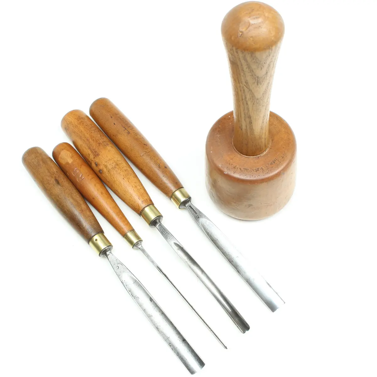 4X Old Wood-Carving Tools + Carvers Mallet (Beech) 1