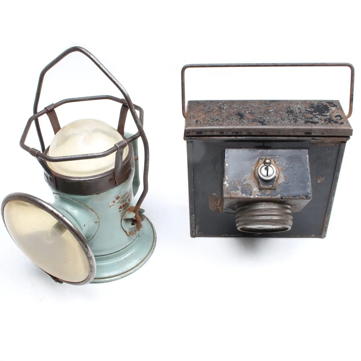 2X Old Lamps (Display) 1