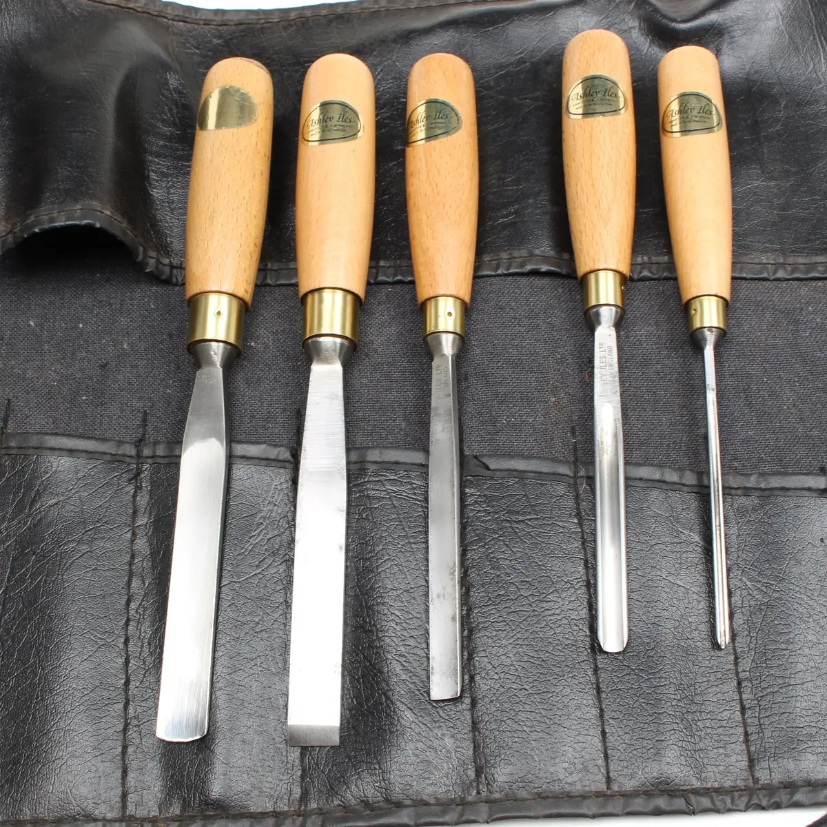 Ashley Iles Wood Carving Tool Set (Beech) 1