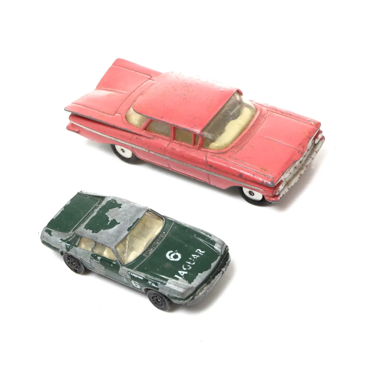 2X Old Collectable Corgi Cars 1